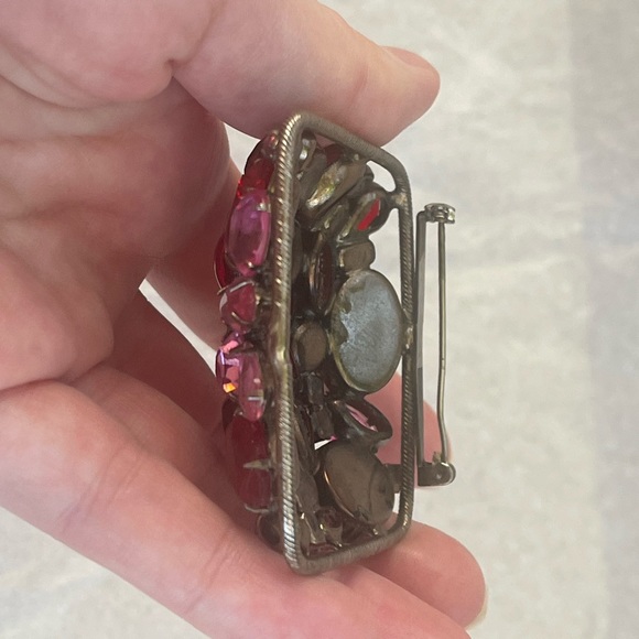 Vintage Schreiner Style Unsigned Glass Cabochon Red Pink Brooch. - Picture 5 of 13